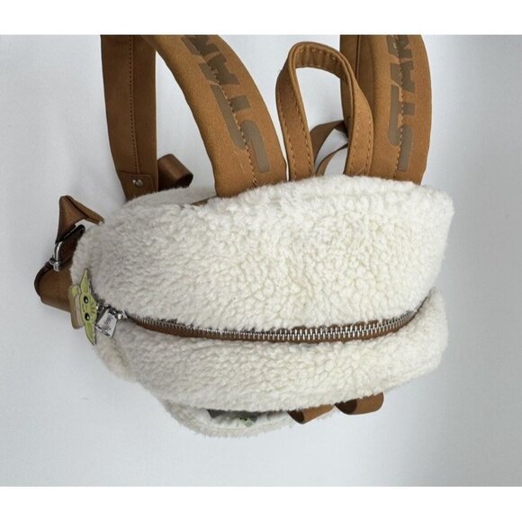 Disney Parks Loungefly Star Wars Baby Yoda Grogu Sherpa Fuzzy Backpack Rare - Picture 5 of 8